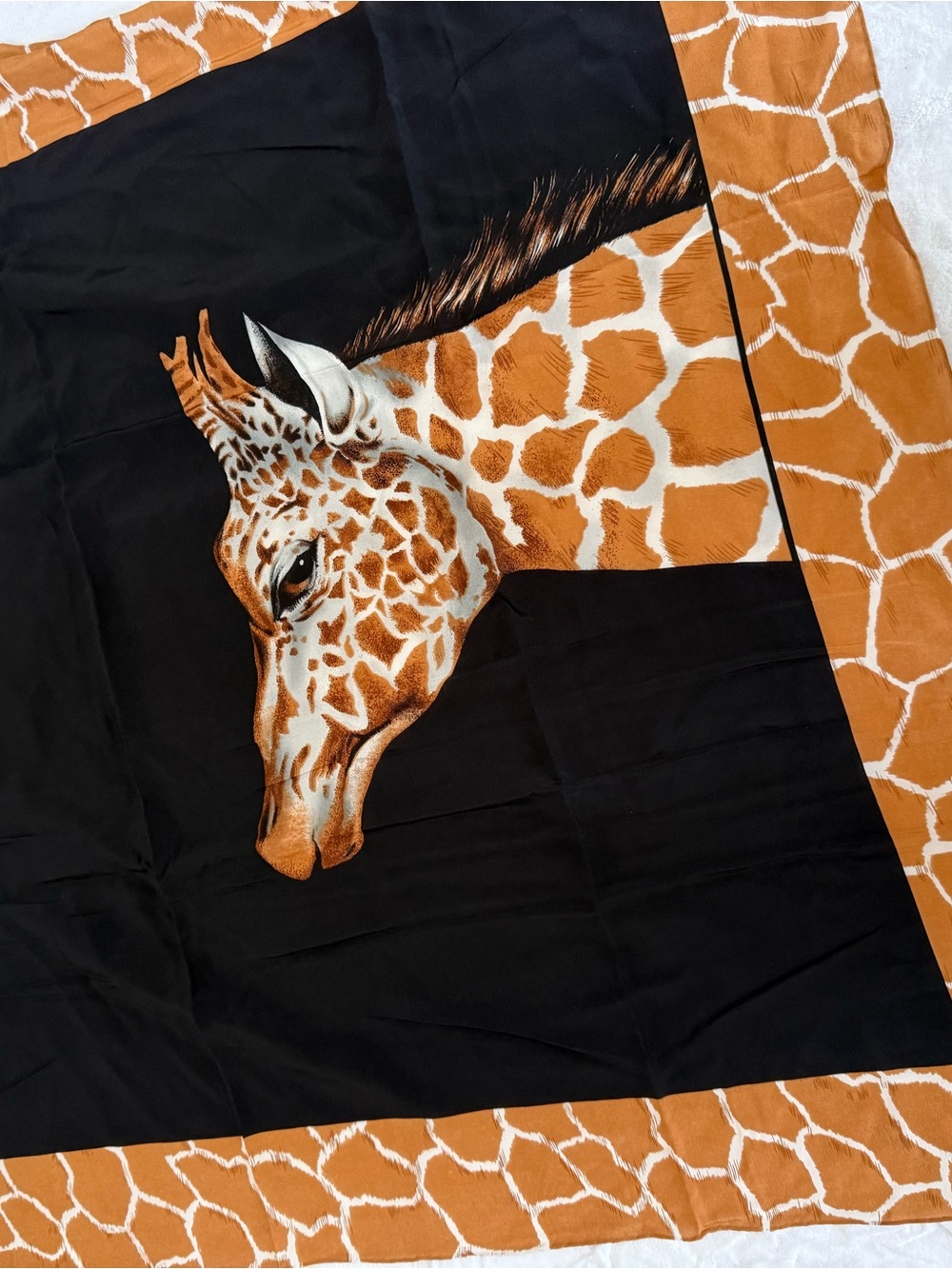 NWT Full SILK XL LARGE Scarf Stunning Giraffe Print Sarong Black Gold Brown - Picture 2 of 6